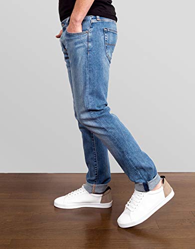 best jeans for guys with muscular thighs